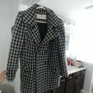 Jessica Simpson peacoat